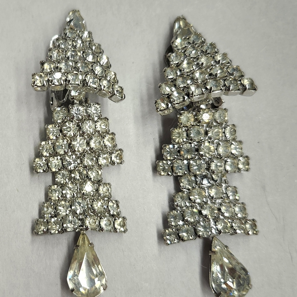 Vintage Weiss Rhinestone Dangle Earrings